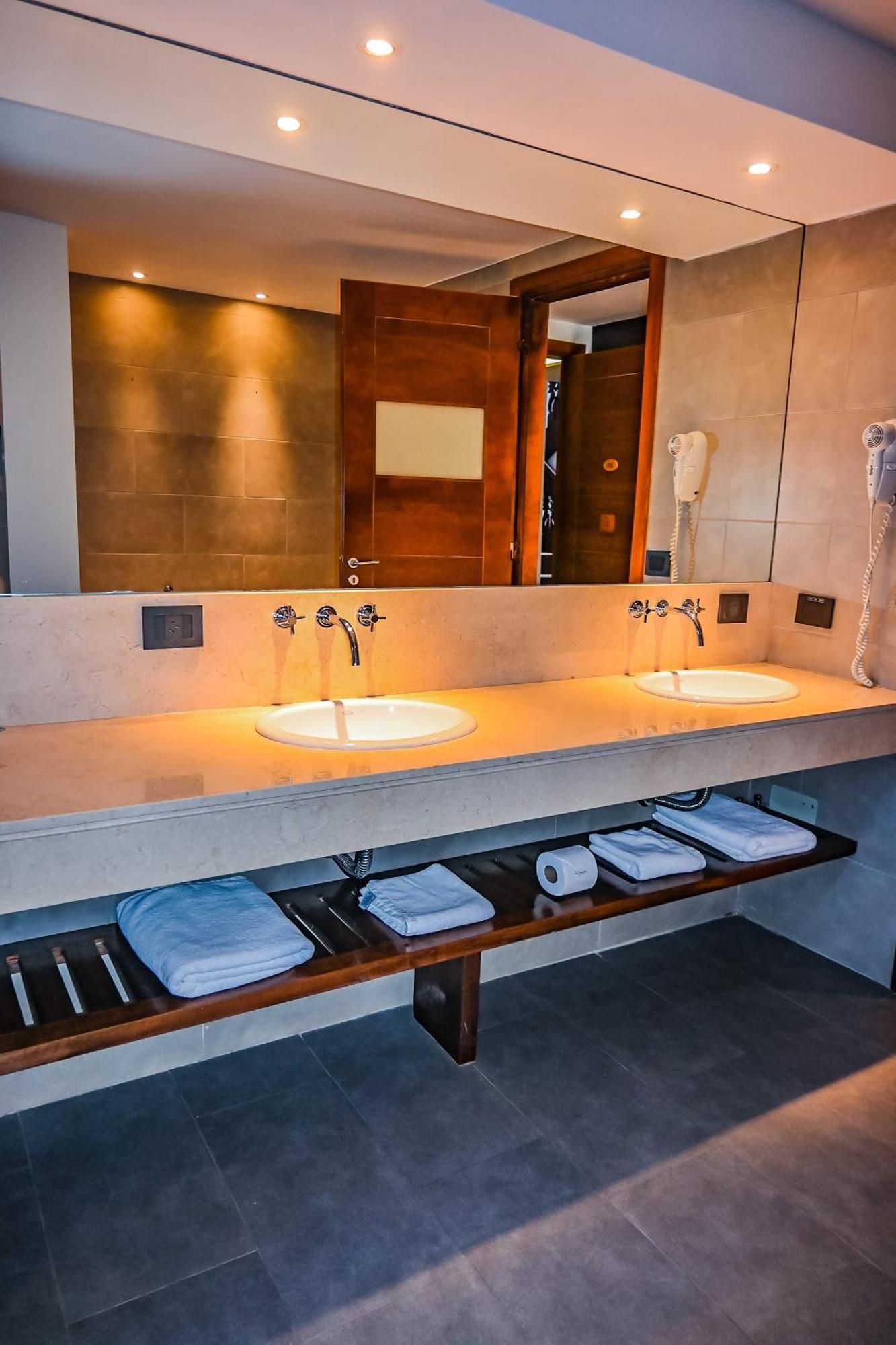 Hotel & Spa La Cheminee San Martin de los Andes Luaran gambar