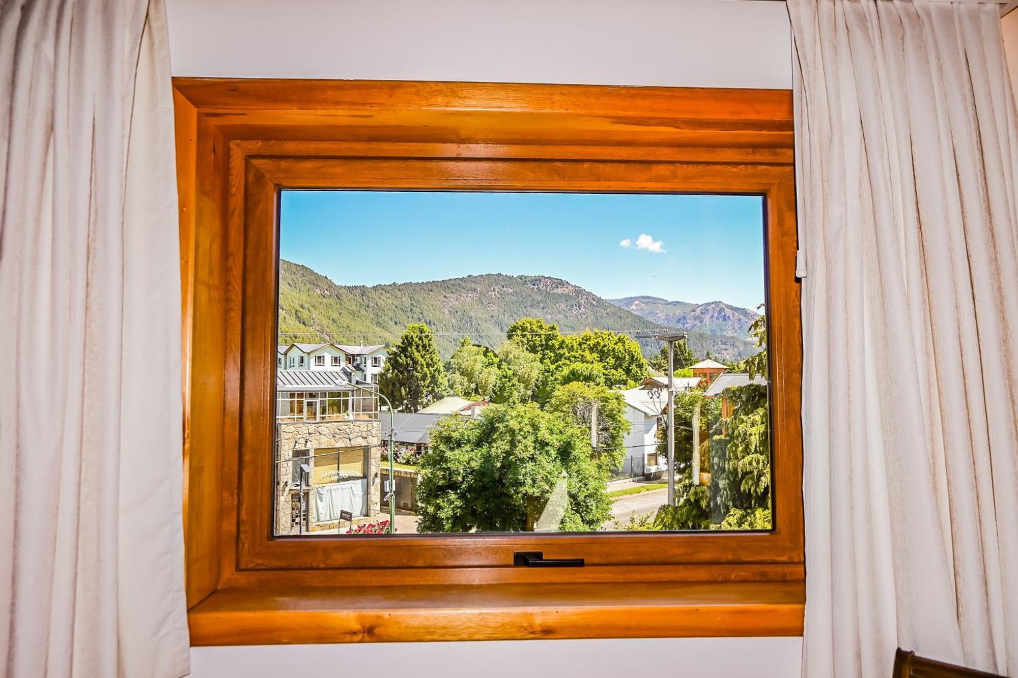 Hotel & Spa La Cheminee San Martin de los Andes Luaran gambar