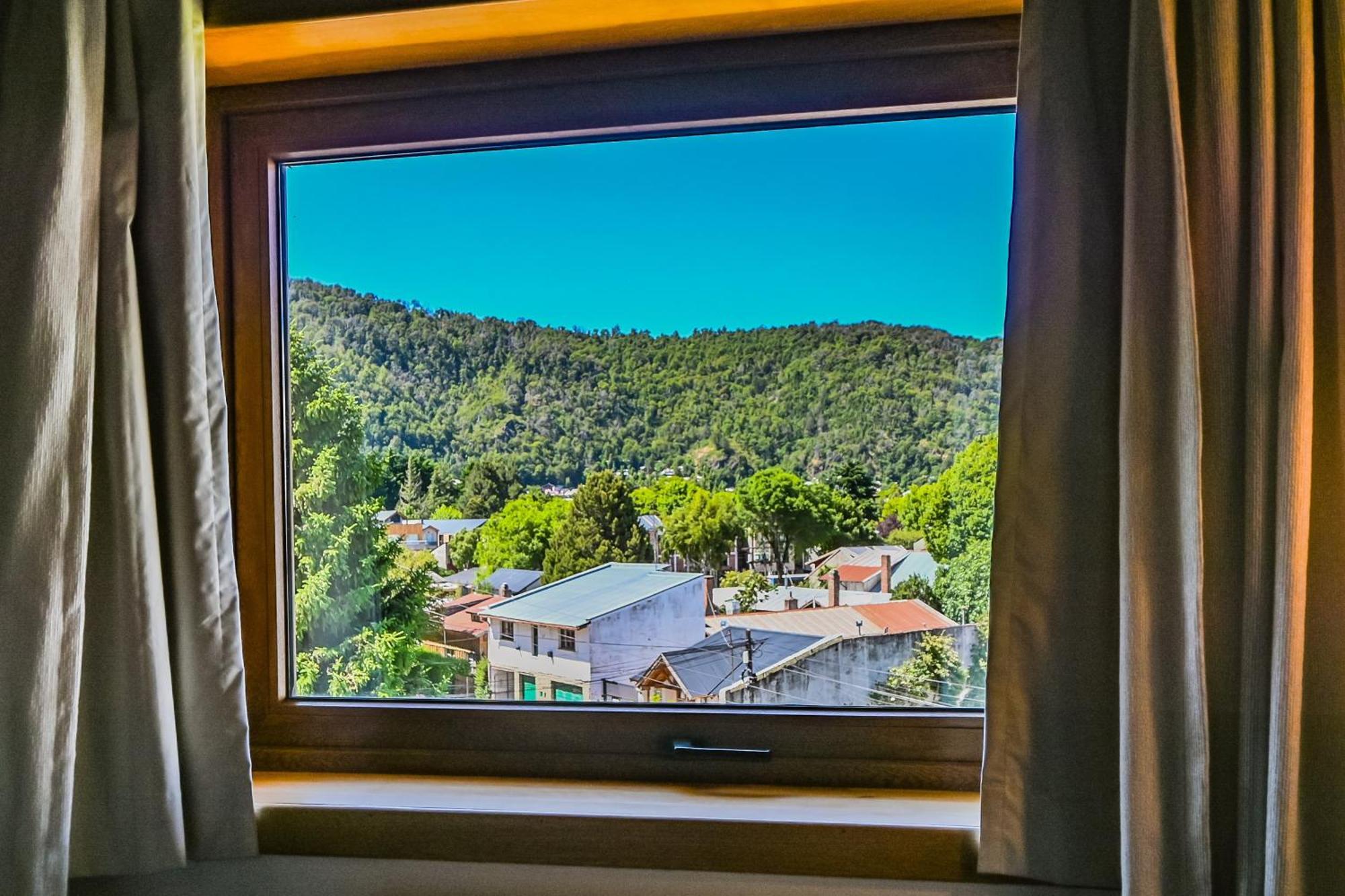 Hotel & Spa La Cheminee San Martin de los Andes Luaran gambar