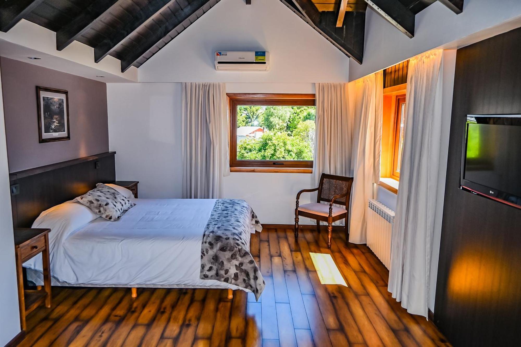 Hotel & Spa La Cheminee San Martin de los Andes Luaran gambar